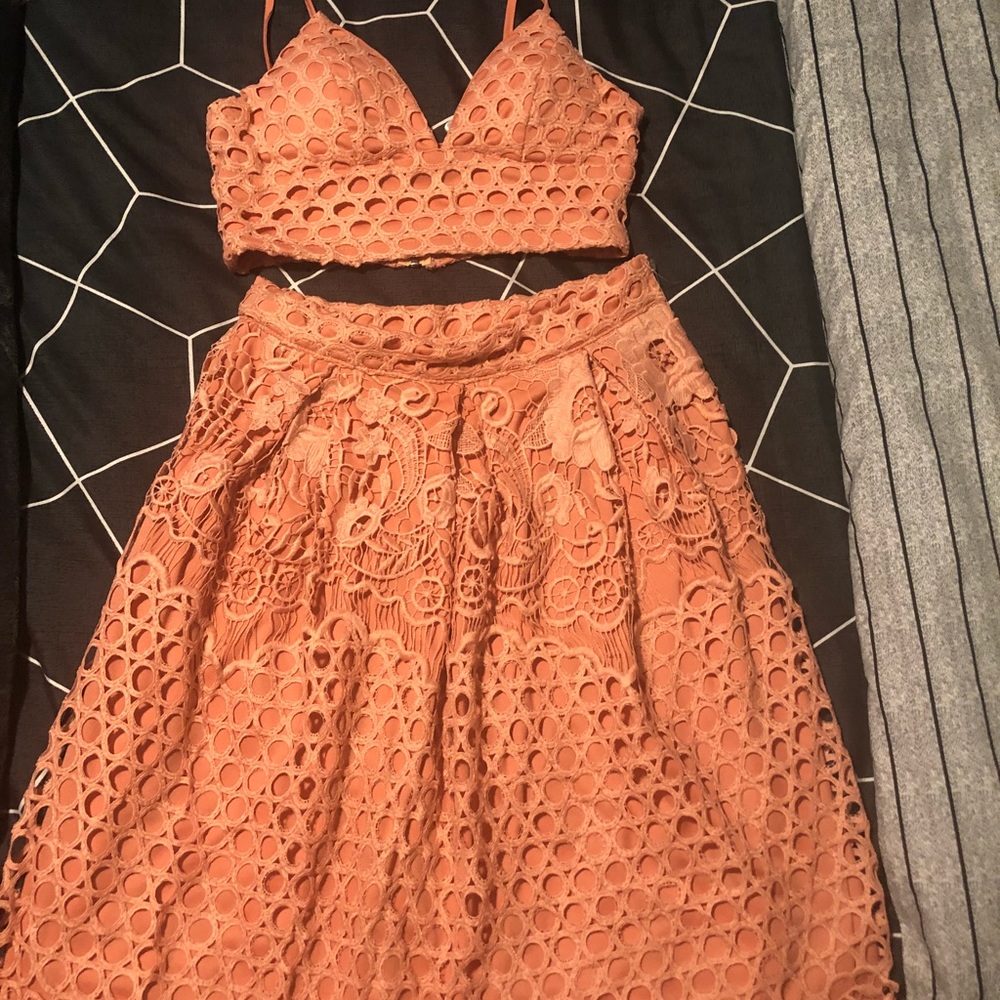 Size 8 Showpo two piece lace dress